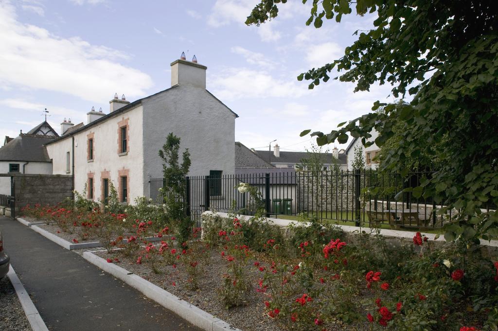 Вилла Castletown Gate House Келбридж Номер фото