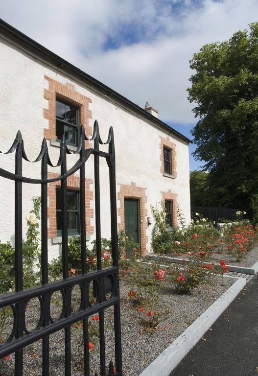 Вилла Castletown Gate House Келбридж Номер фото
